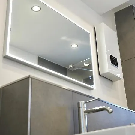 Appartement Zentral & Modern Naehe Duesseldorf Und Koeln