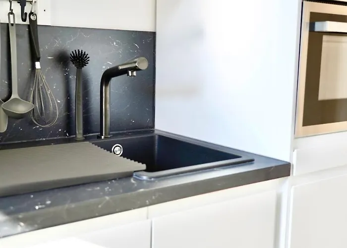 Zentral & Modern Naehe Duesseldorf Und Koeln * Wuppertal